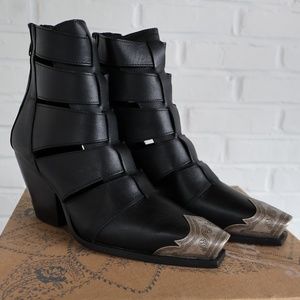 FREE PEOPLE OVER THE ANKLE WESTERN STRAP BOOTS